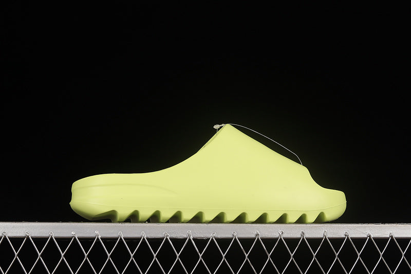 Yeezy Slide Glow Green | ייזיי סלייד