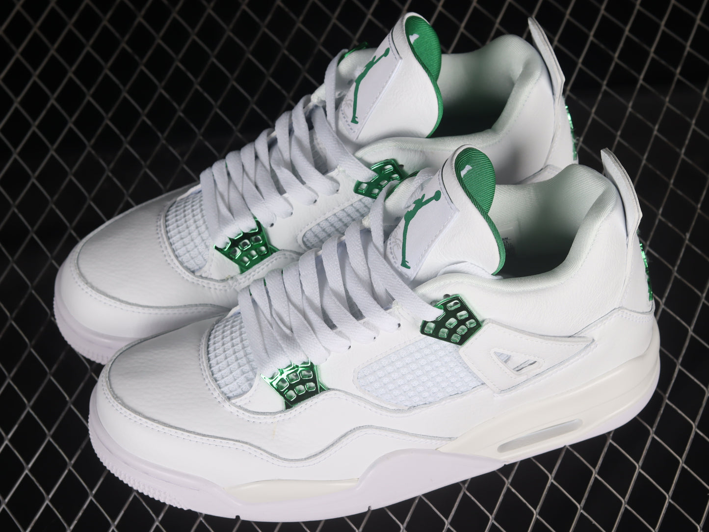 Air Jordan 4 Retro Metallic Green | ג'ורדן 4