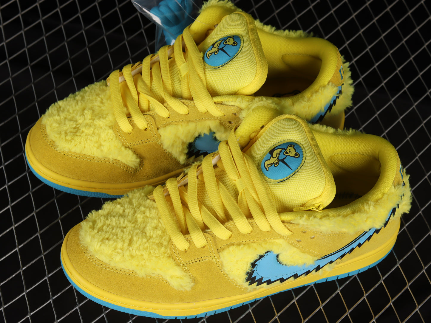 Dunk Low SB Grateful Dead Yellow | דאנק נמוכות