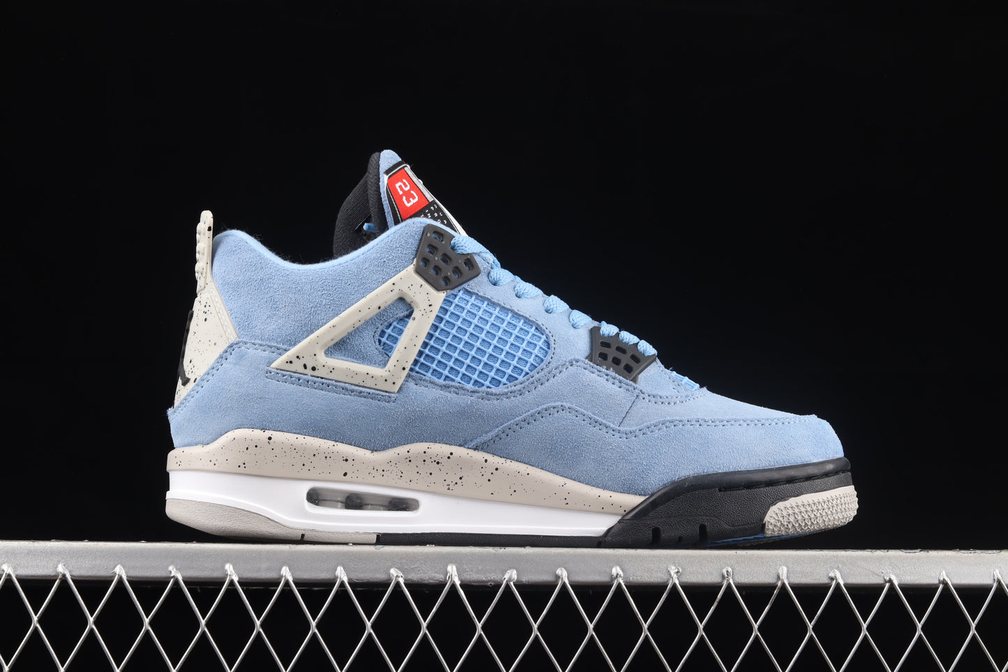 Air Jordan 4 Retro University Blue | ג'ורדן 4