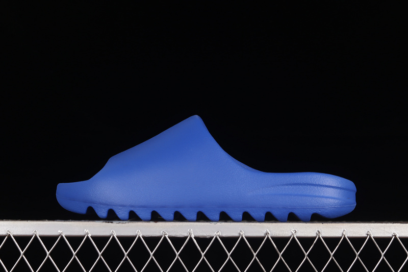 Yeezy Slide Azure | ייזיי סלייד